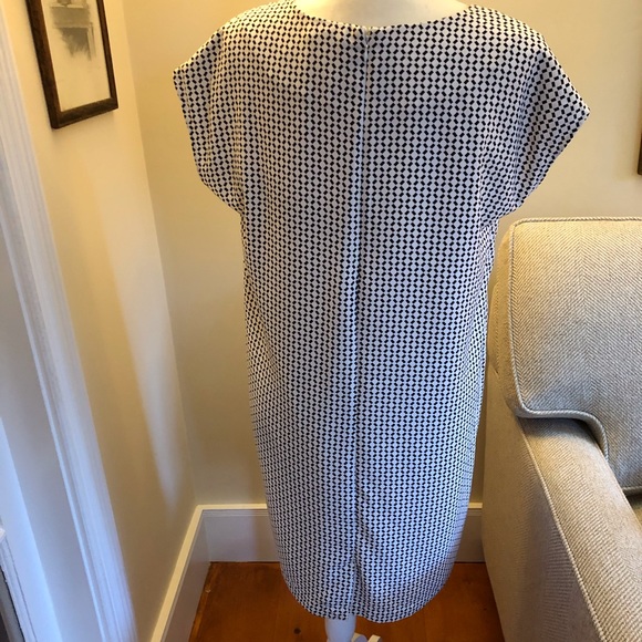 DAHLIA shift. Lined. Worn once. 6 - Picture 3 of 4